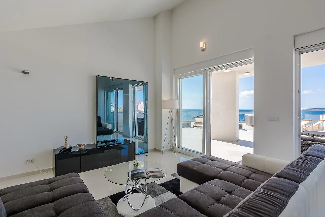 Breathtaking Sea View Luxury Penthouse Apartment Mandre