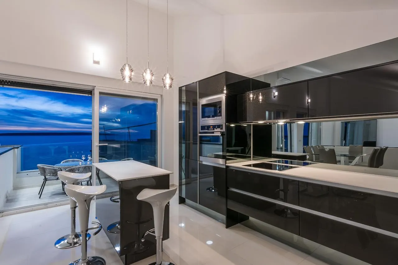 Breathtaking Sea View Luxury Penthouse Apartment Mandre